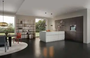 Leicht Küche dunkles Holz mit offenes Regal